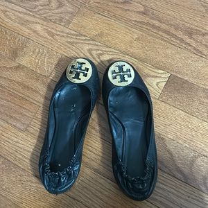 Tory Burch logo flats